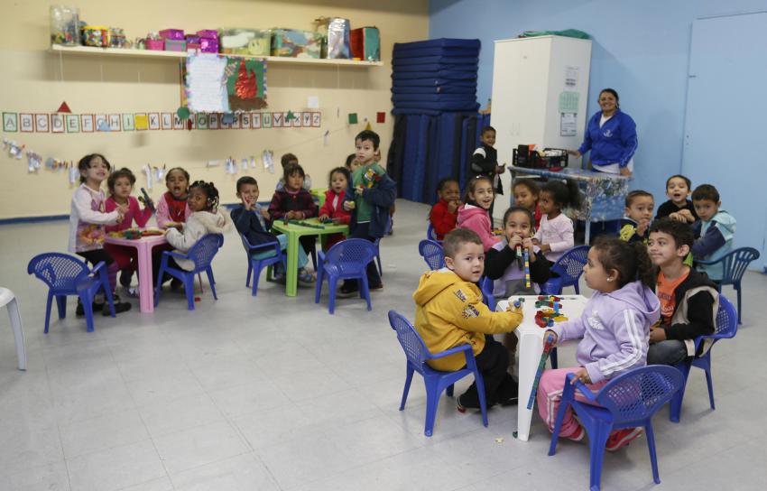 10 distritos onde crianças passam mais tempo na fila da creche em SP