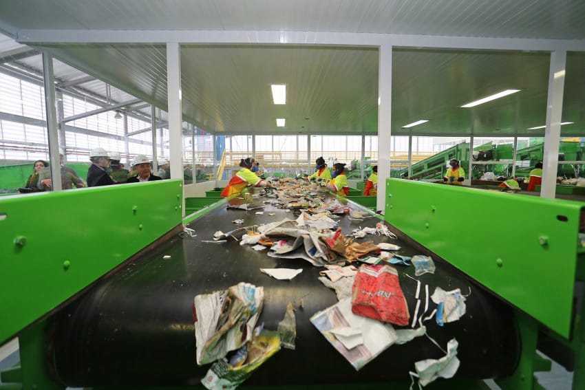 Quanto do lixo do seu bairro é reciclado? Índice não chega a 10% em SP