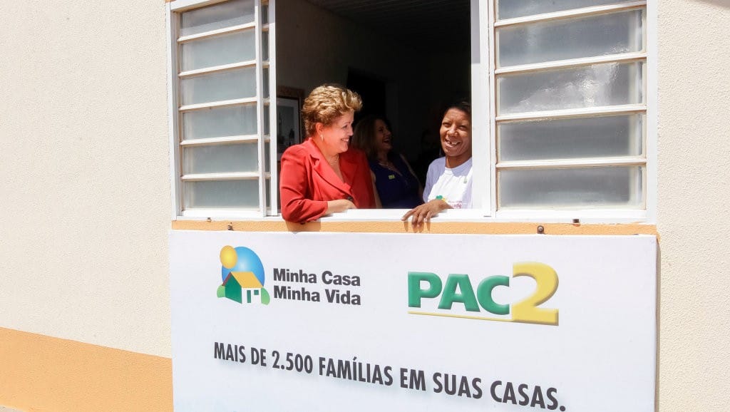 Número de unidades habitacionais contratadas também caiu entre 2013 e 2014