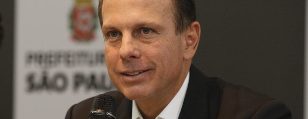 Gestão Doria diz não ter nenhum dado sobre panes em semáforos desde a sua posse
