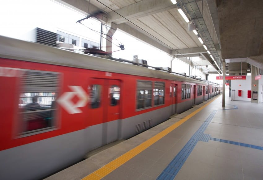 Crescem queixas de passageiros por falhas nas linhas 10 e 11 da CPTM