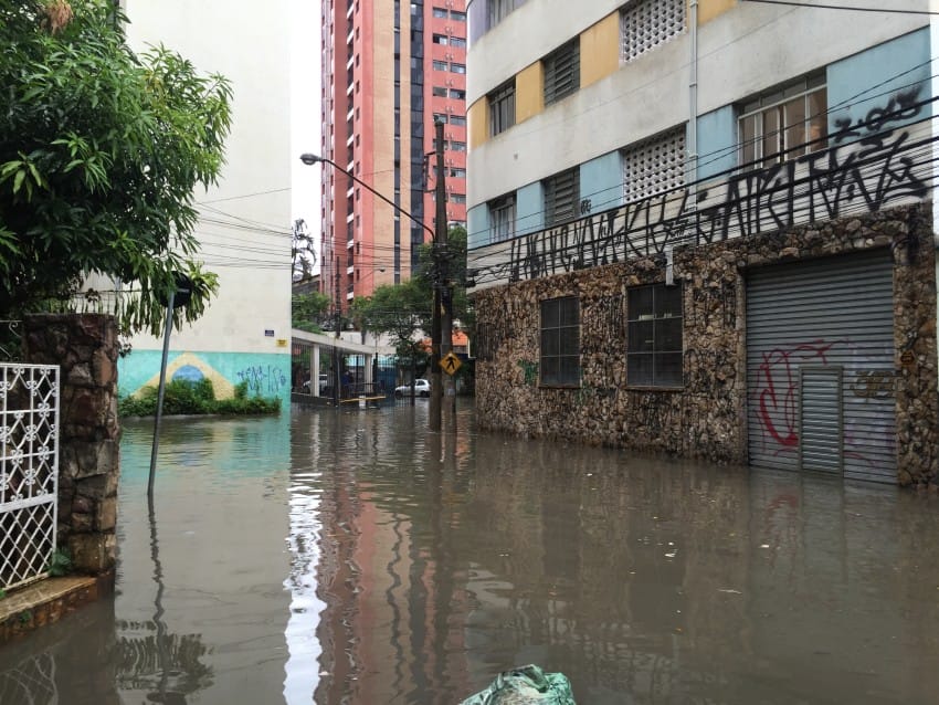 Alagamentos intransitáveis crescem 71% em São Paulo em um ano