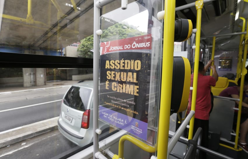 Motorista ou cobrador comete 30% casos de assédio de sexual nos ônibus